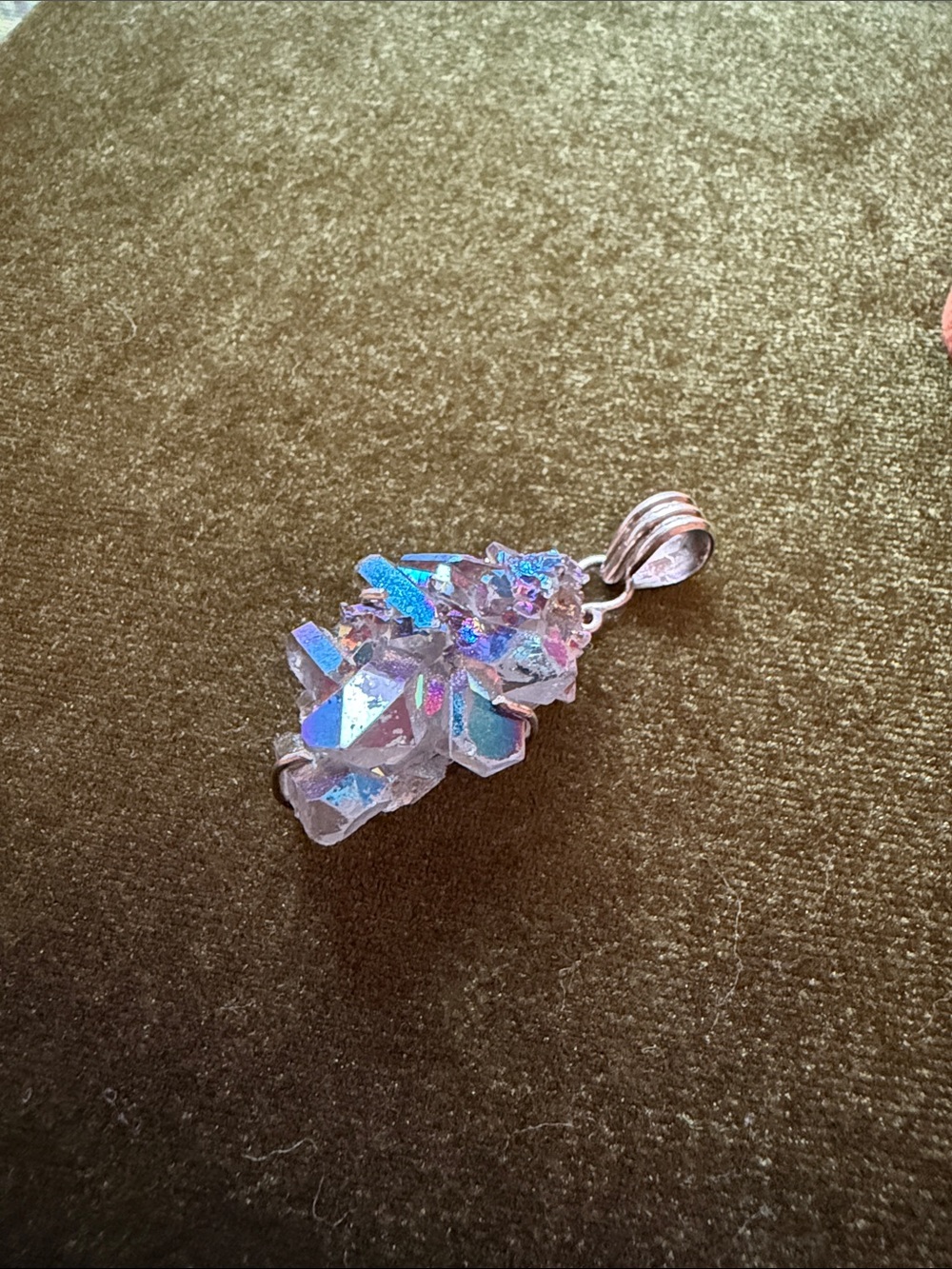 Mounted Coated Crystal Pendent